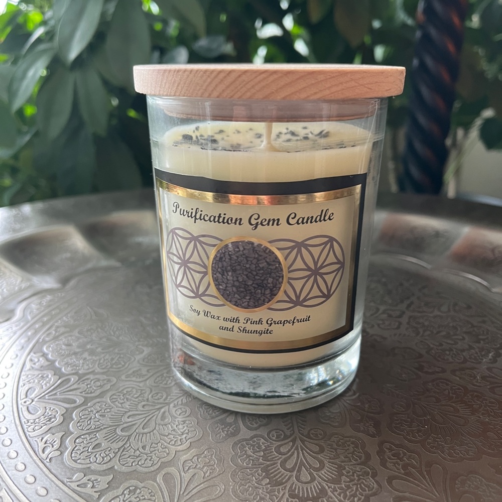 Soy candle with Pink Grapefruit and Shungite